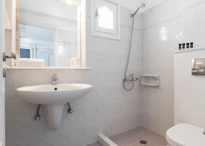 Castello On The Agia Anna (Naxos)