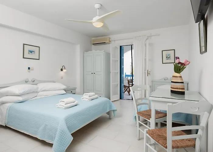 Apartahotel Castello On The Agia Anna (Naxos)